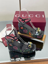 China Replica Gucci Women Shoes 115usd Only
